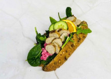 Ale baguette Köttbullar & Rödbetssallad